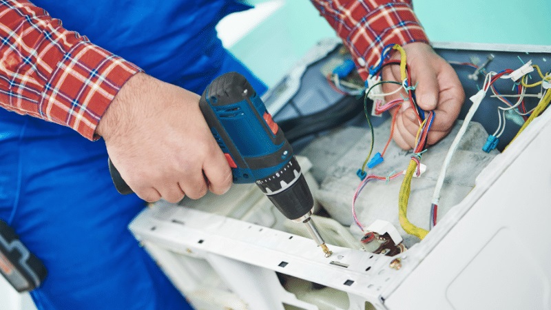 Güngören Amana Amana çamaşır makinesi kart tamiri – Su almama arızası orijinal parça ile giderildi. - Teknik servis örneği